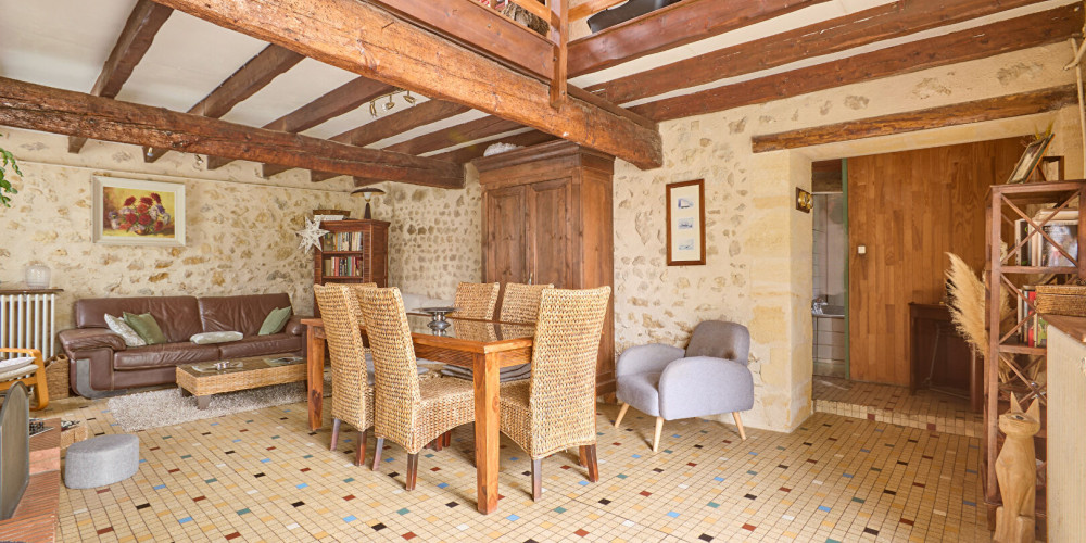 maison à LESTIAC SUR GARONNE (33550)